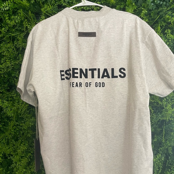 Essentials size M new